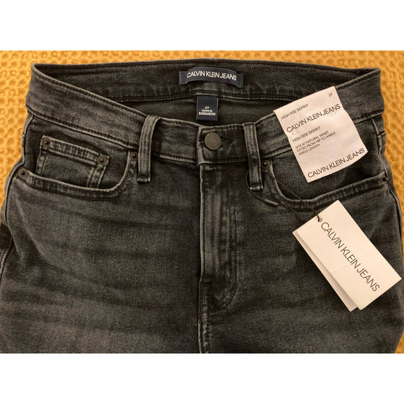 Calvin Klein Women's High Rise Skinny Ankle Length Jeans Size 26 Black/Gray NWT - Picture 4 of 7